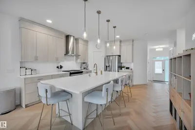 Interior photo 3 of 1335 PODERSKY WD SW