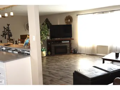 Interior photo 1 of 5220 - 56 Street