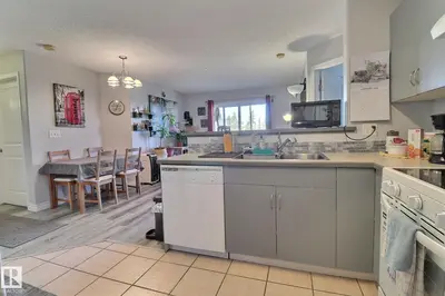 Interior photo 2 of #416 14708 50 ST NW