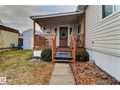 Interior photo 4 of 290 Juniper CR NW