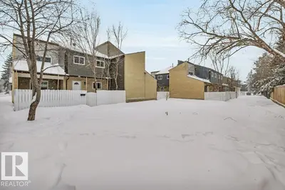 Interior photo 3 of 116 KASKITAYO CT NW