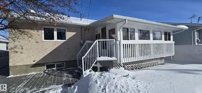 Interior photo 4 of 4911 53 AV