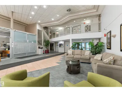 Interior photo 3 of #232 15499 CASTLE DOWNS RD NW