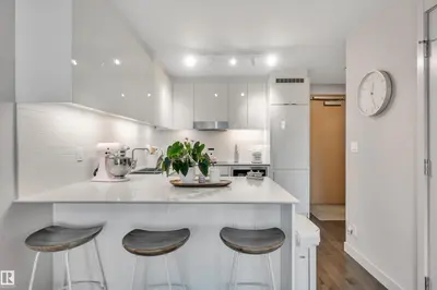 Interior photo 3 of #3107 10360 102 ST NW