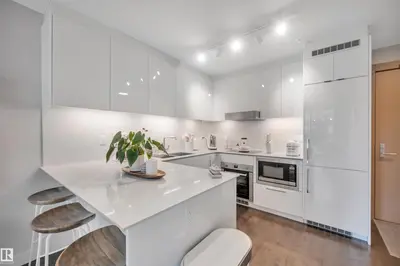 Interior photo 2 of #3107 10360 102 ST NW