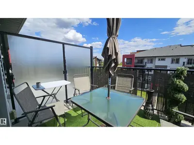 Interior photo 3 of #444 348 WINDERMERE RD NW