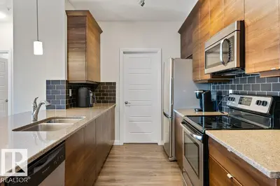 Interior photo 4 of #216 2588 ANDERSON WY SW