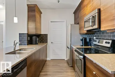 Interior photo 4 of #216 2588 ANDERSON WY SW