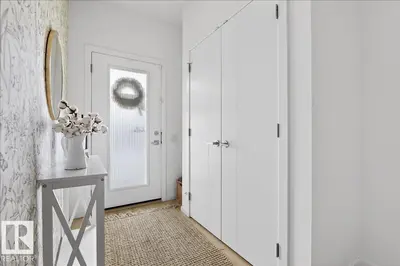 Interior photo 4 of 6609 47 AV