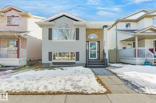 3015 49, Beaumont - $425,000