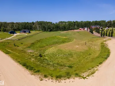 Interior photo 2 of 401 55108 RGE ROAD 15