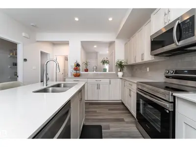 Interior photo 3 of 2120 MUCKLEPLUM CR SW