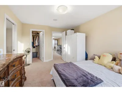 Interior photo 3 of 2923 16 ST NW