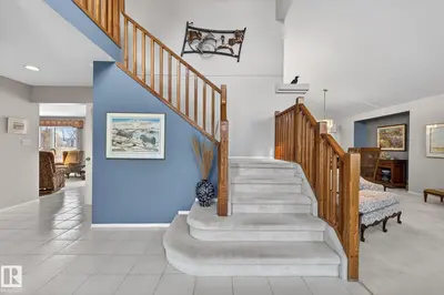 Interior photo 2 of 313 HEDLEY WY NW