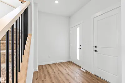 Interior photo 4 of 5002 53 ave