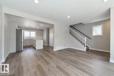 Interior photo 2 of 7940/7942 82 AV NW