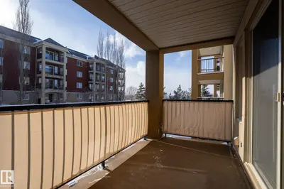 Interior photo 4 of #222 400 PALISADES WY