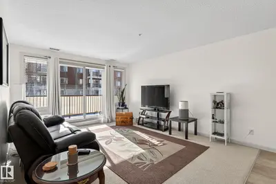 Interior photo 2 of #222 400 PALISADES WY