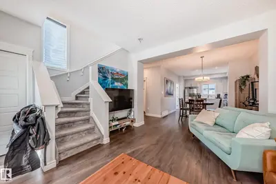 Interior photo 2 of 2 SOUTHPOINTE BV