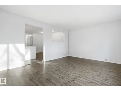 Interior photo 4 of 8064 ARGYLL RD NW