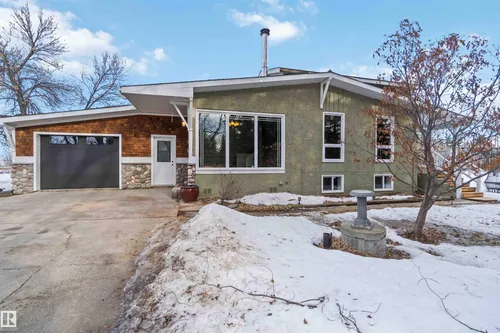 #91 54200 RGE ROAD 265, Rural Sturgeon County - $699,000