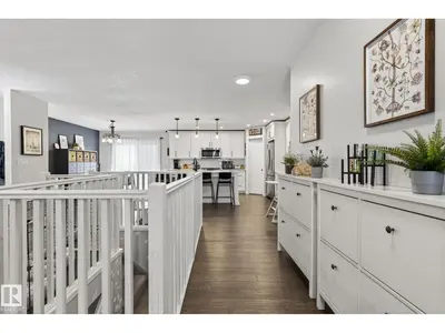 Interior photo 2 of 25 STIRLING RD NW