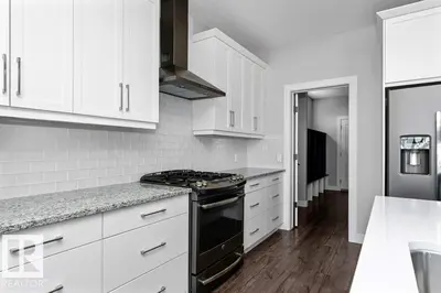 Interior photo 4 of 62 ELLICE BN