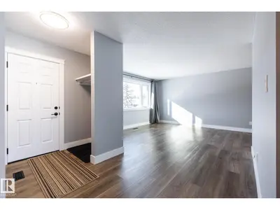 Interior photo 4 of 127 MAIN BV