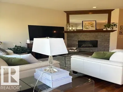 Interior photo 3 of 176 Ambleside DR SW
