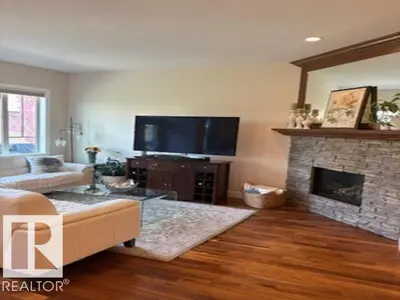 Interior photo 2 of 176 Ambleside DR SW