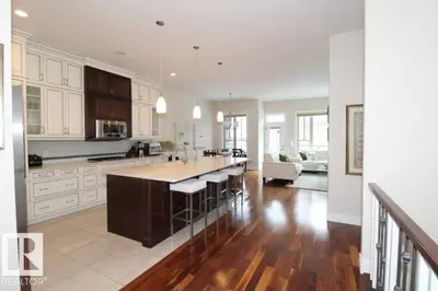 Interior photo 3 of 176 Ambleside DR SW