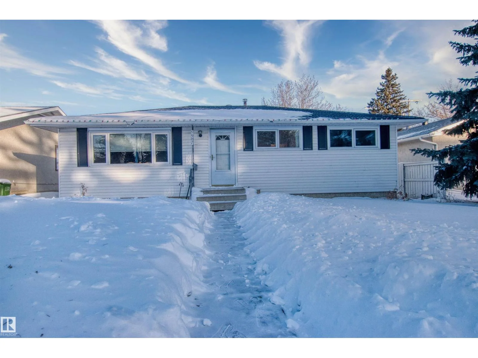 9907 165 ST NW, Edmonton - 4 bedroom Detached Single Family for sale