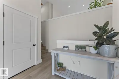 Interior photo 4 of 315 Waterton Way