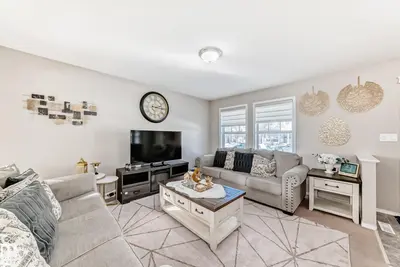 Interior photo 4 of 14043 151 AV NW