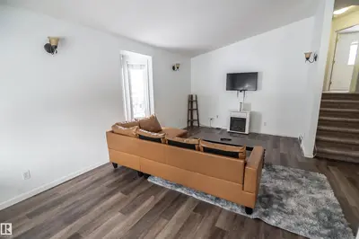 Interior photo 4 of 4727 52A ST