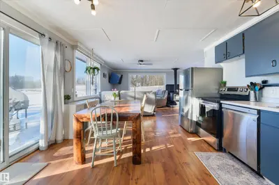 Interior photo 2 of 52309 RGE ROAD 22