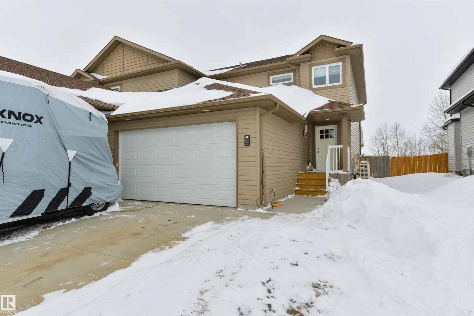 4914 47 ST, Redwater - 3 bedroom Duplex for sale