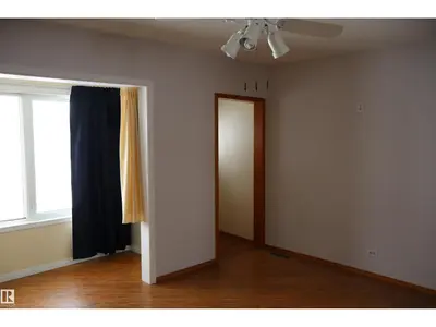 Interior photo 2 of 5109 55 ST