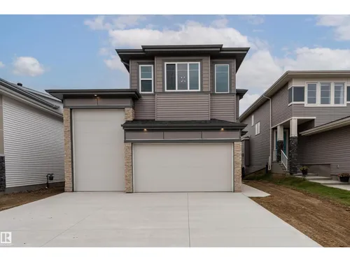 43 MAPLE CR, Gibbons - $650,000