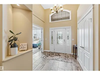 Interior photo 3 of 40 Landing Trails DR