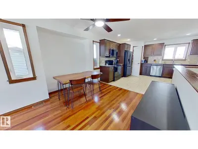 Interior photo 4 of 5322 55 AV