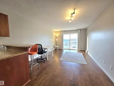 Interior photo 4 of #204 240 SPRUCE RIDGE RD