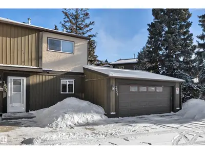 Interior photo 2 of 7075 32 AV NW