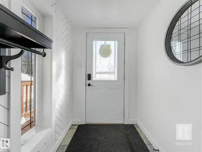 Interior photo 4 of 4504 48 AV