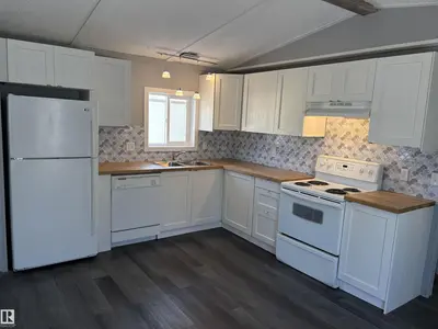 Interior photo 3 of 8 Evergreen Park DR NW