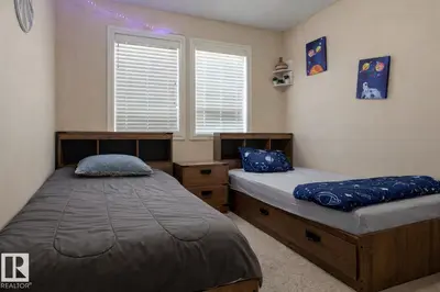 Interior photo 3 of 3039 14 AV NW