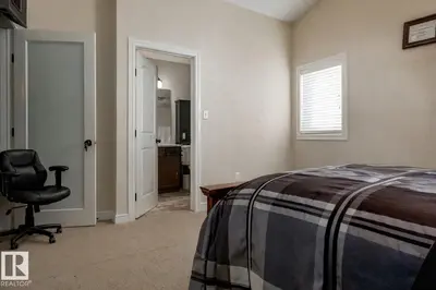 Interior photo 2 of 3039 14 AV NW