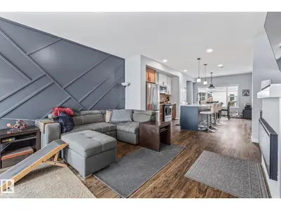 Interior photo 3 of 597 MEADOWVIEW DR