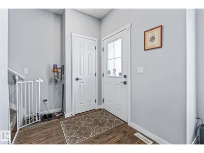 Interior photo 1 of 597 MEADOWVIEW DR