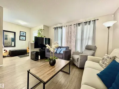 Interior photo 3 of 2344 71 ST SW